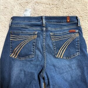 7famk Women's trouser Jeans with Gold Stitching size 28 and 32 inseam!